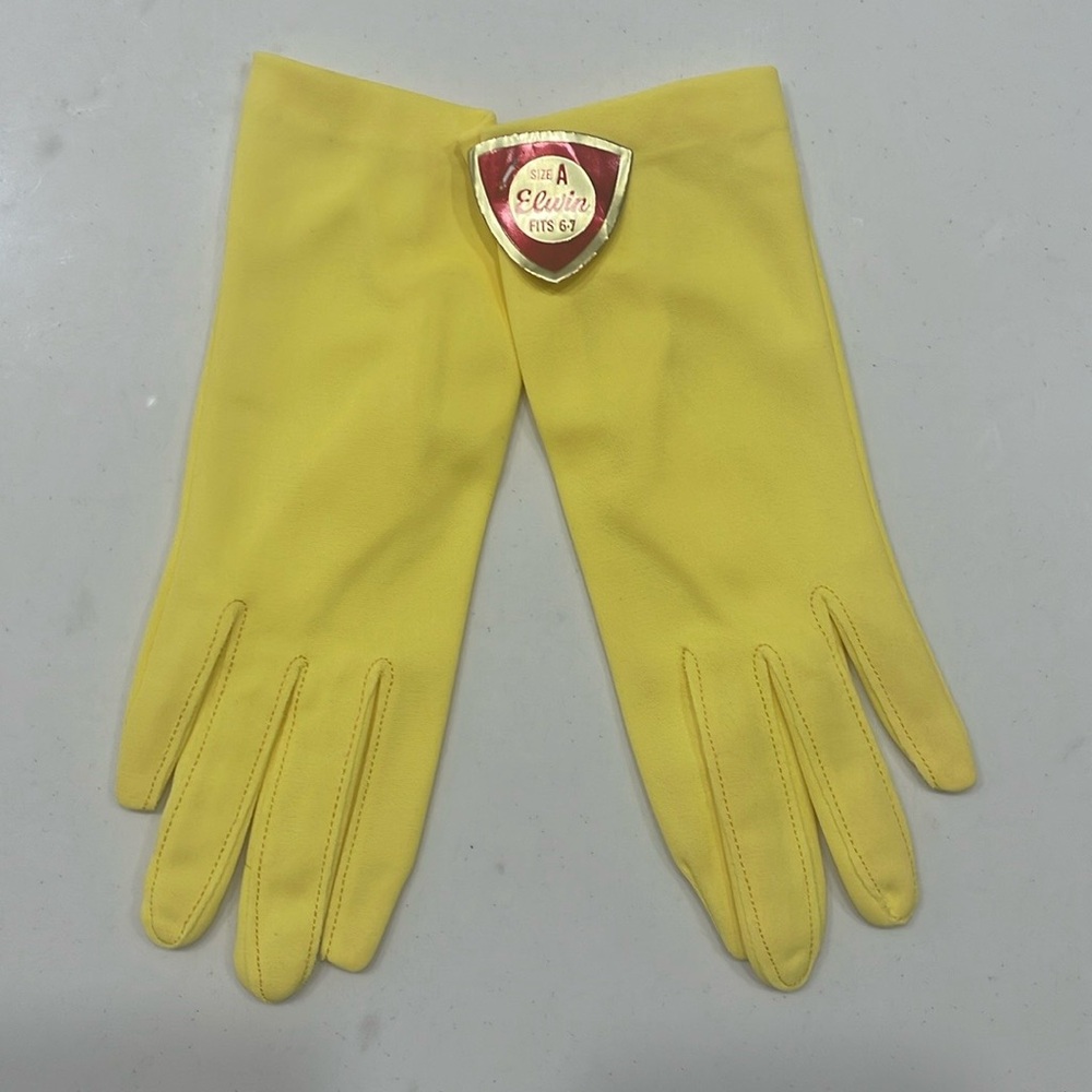 1960s vintage gloves - yellow